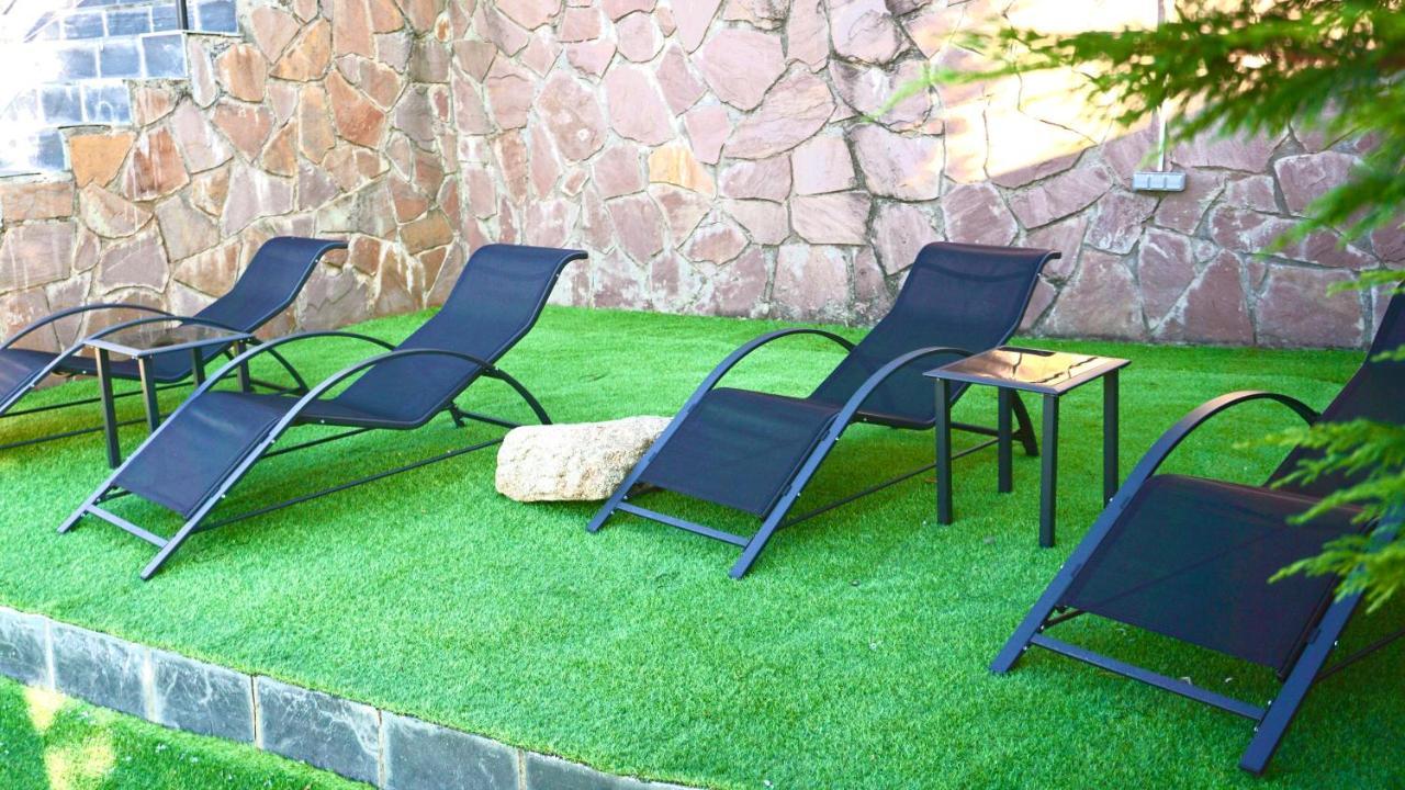 Villa Los Angeles El Espinar Kültér fotó